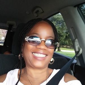 Meet your Posher, Edith